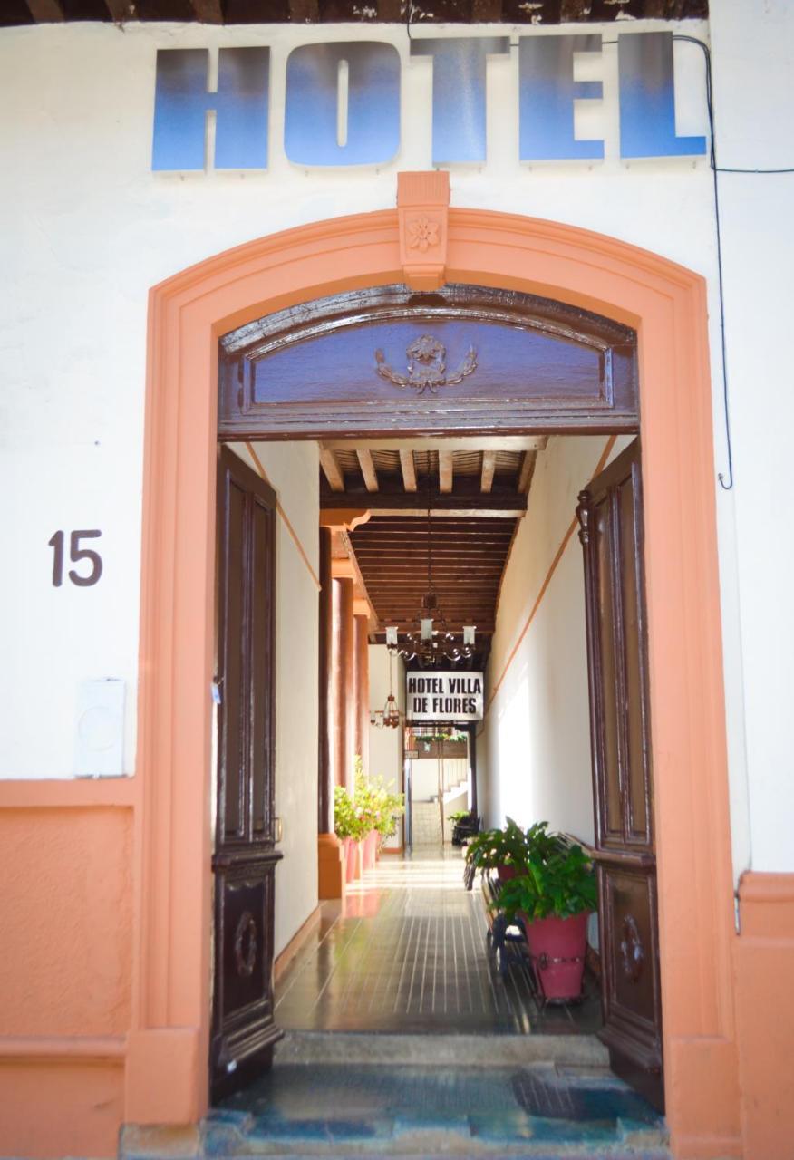 Hotel Villa De Flores Uruapan  Dış mekan fotoğraf
