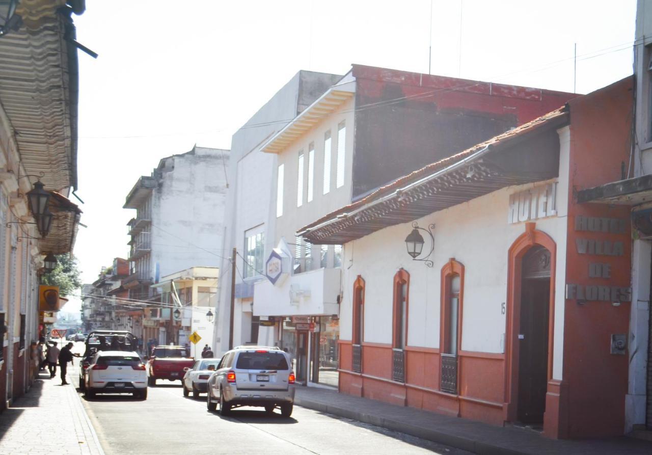Hotel Villa De Flores Uruapan  Dış mekan fotoğraf